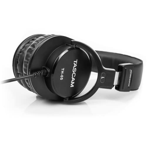 Fones de ouvido de monitoramento TASCAM TH-052 - Brisen™ Engenharia